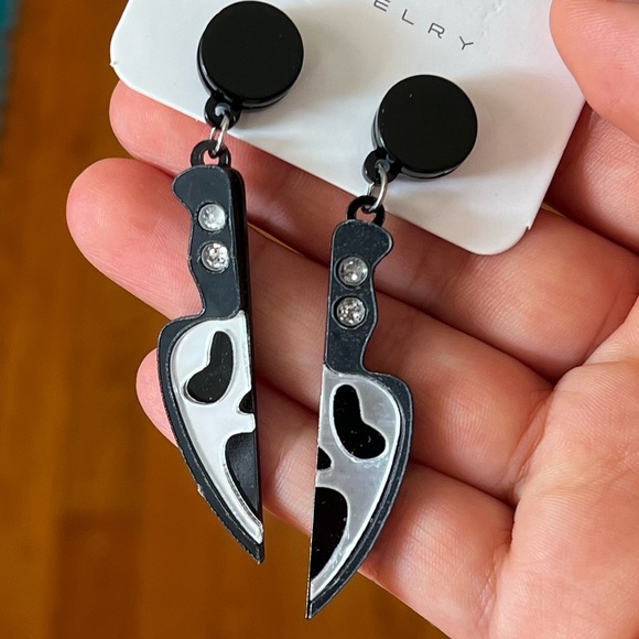 Scream Ghost face Movie Earrings Smaller Halloween - Picture 2 of 3